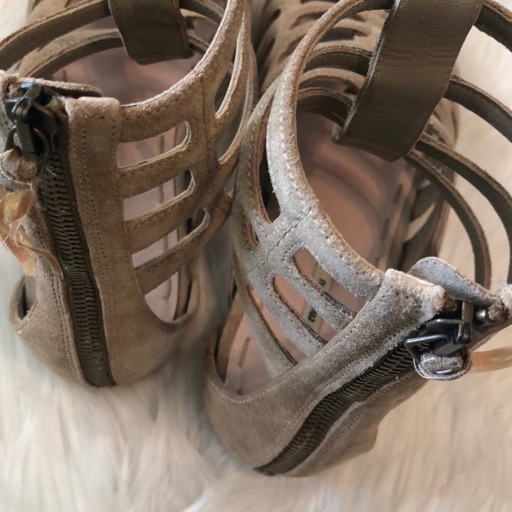 Miu Miu Tan Suede Gladiator Sandals - Picture 4 of 8